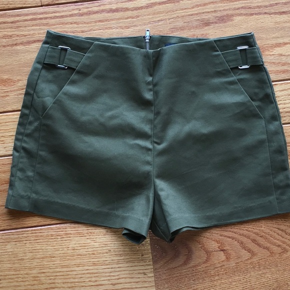 Forever 21 Pants - NWT Olive Shorts